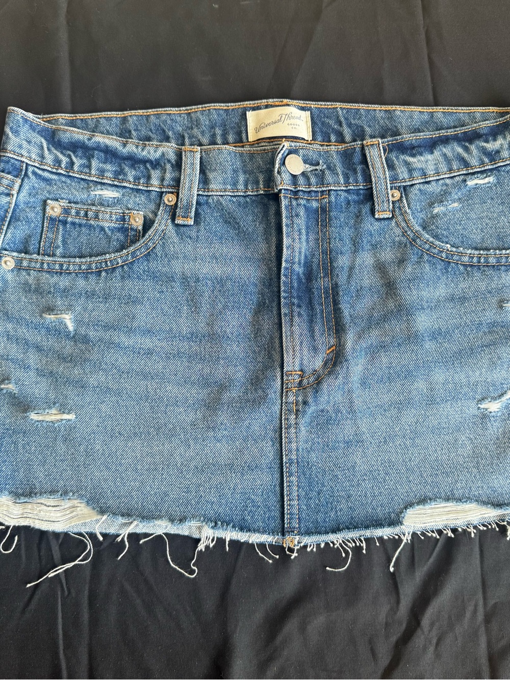 Universal Thread Size 10 Distressed Denim Mini Skirt Raw Hem Medium Wash NWOT